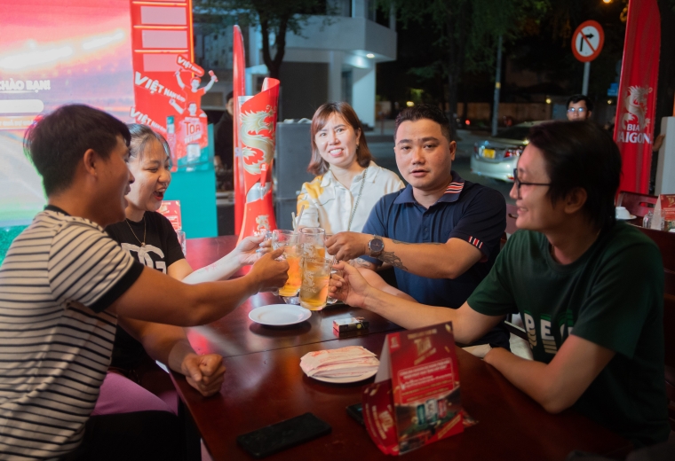 khám phá ẩm thực đậm đà tại căn tin.